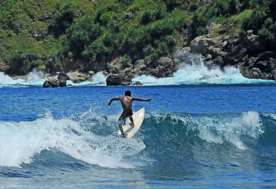 Pantai Wedi Ombo Jogja Tempat Surfing Terbaik