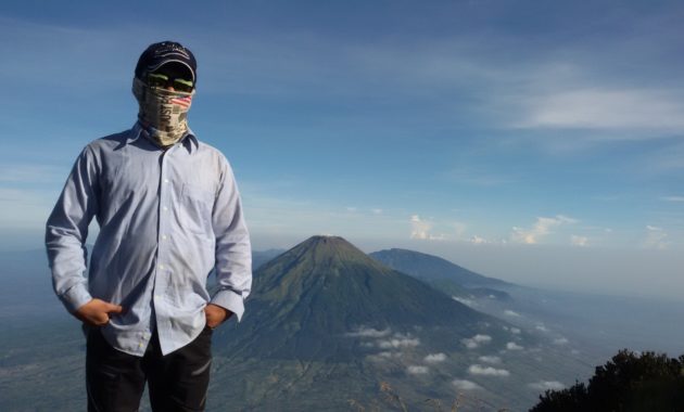 Berada di Puncak Sumbing